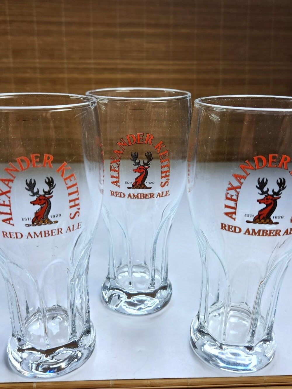 Lot of 3 Vintage Alexander Keiths Red Amber Ale Glasses Gold Outline Set 6.75